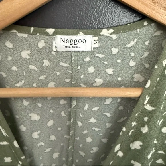 Naggoo Women Green Floral/Abstract Dots Wrap Around Dress Size Medium - Picture 3 of 4